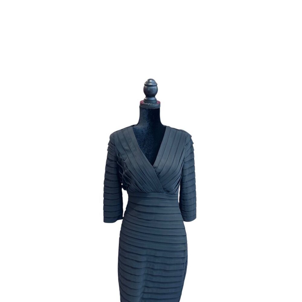 Adrianna Papell Black Pleated Bandage Sheath Dress Size 2 Knee Length V Neck - Picture 5 of 13